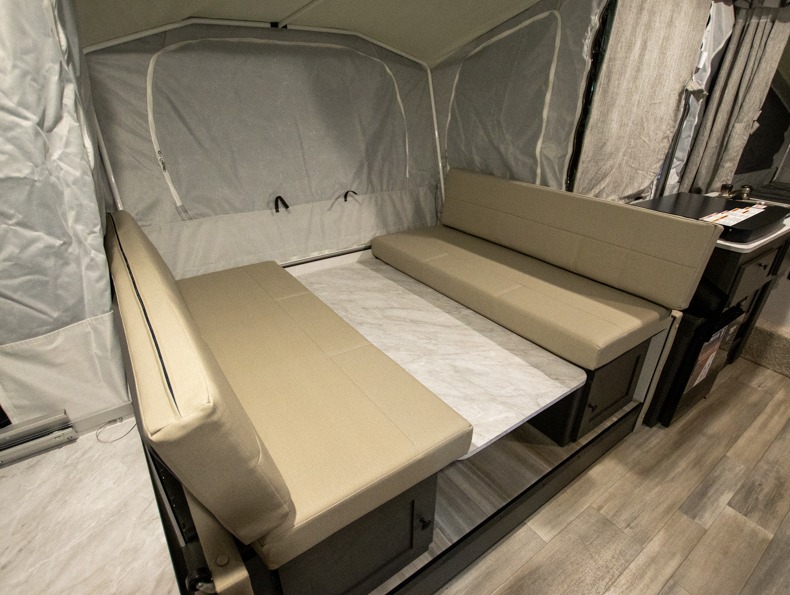 2025 Forest River Rockwood Freedom 2318FT, $ 22,950