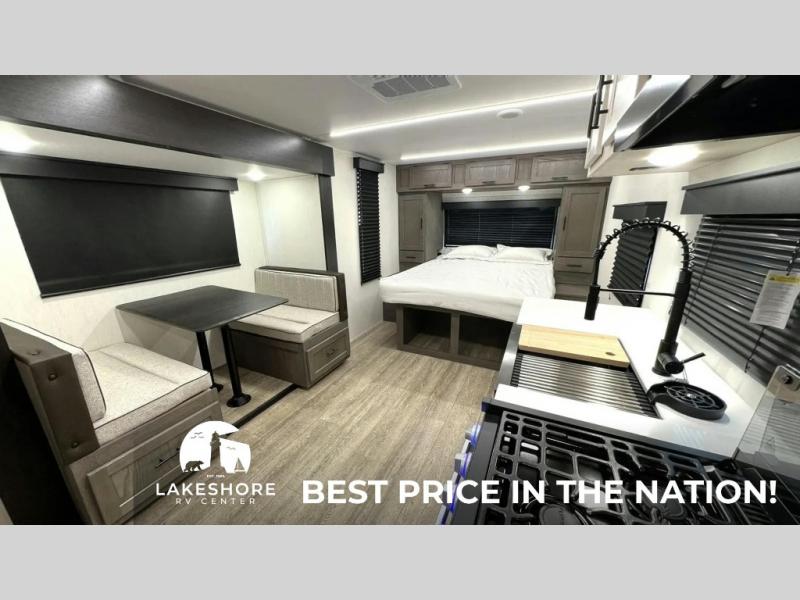 2025 Forest River Cherokee Alpha Wolf 17CB, $ 0