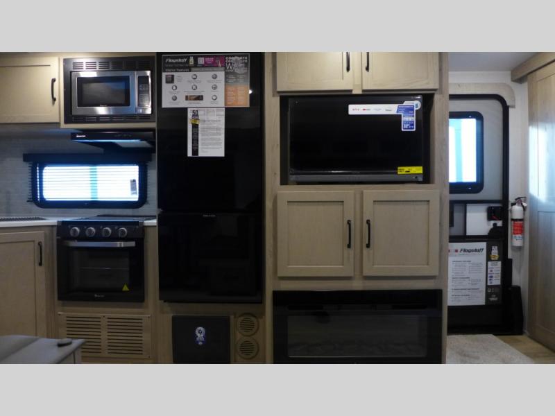 2025 Forest River Flagstaff Super Lite 26RBWS, $ 58,418