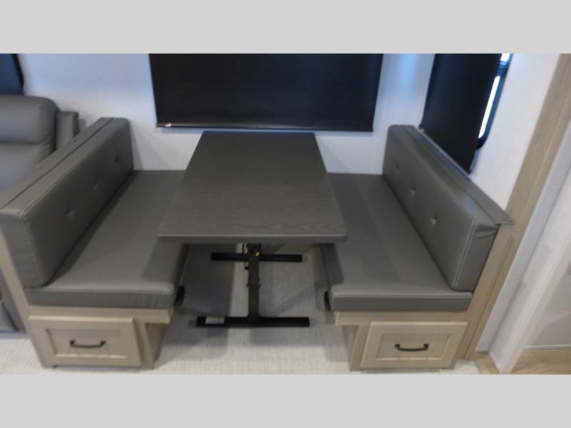 2025 Forest River Flagstaff Super Lite 26RBWS, $ 58,418