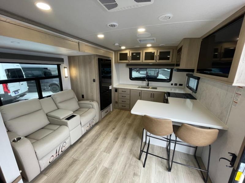 2025 Forest River Rockwood Signature Travel Traile, $ 57,990