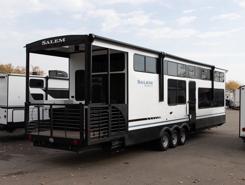 2025 Forest River Salem Grand Villa 42VERANDA, $ 109,522