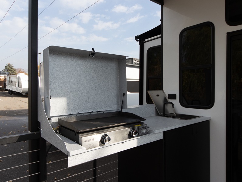 2025 Forest River Salem Grand Villa 42VERANDA, $ 109,522