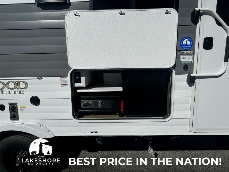 2025 Forest River Wildwood X-Lite 28VBXL, $ 42,384
