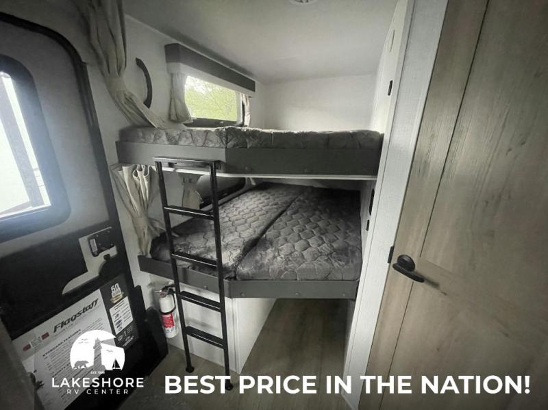 2025 Forest River Flagstaff Super Lite 27DBH, $ 56,042