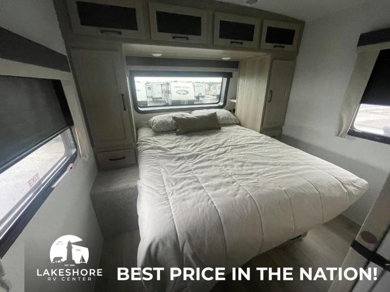 2025 Forest River Flagstaff Super Lite 27DBH, $ 56,042