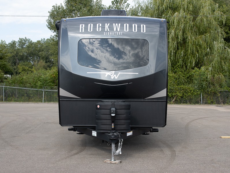 2025 Forest River Rockwood Signature 8336BH, $ 79,761