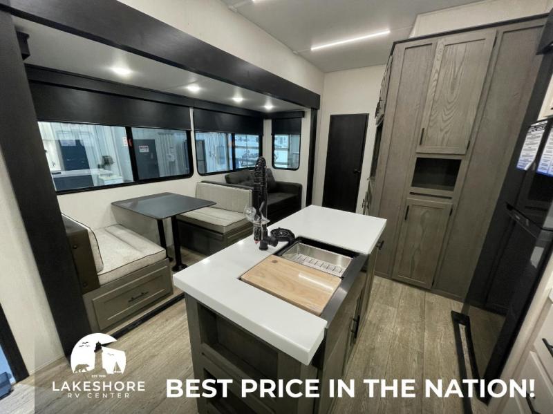 2025 Forest River Cherokee Arctic Wolf 331BH, $ 93,134