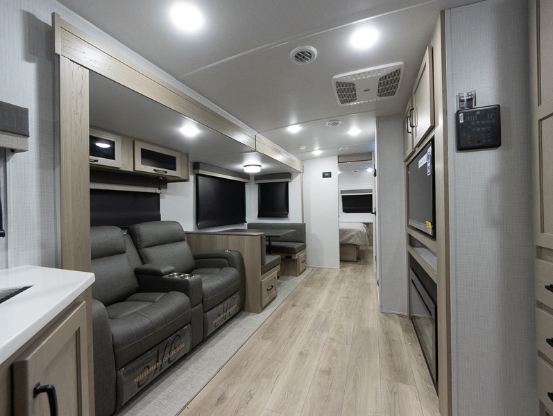 2025 Forest River Rockwood Ultra Lite 2614BS, $ 60,195