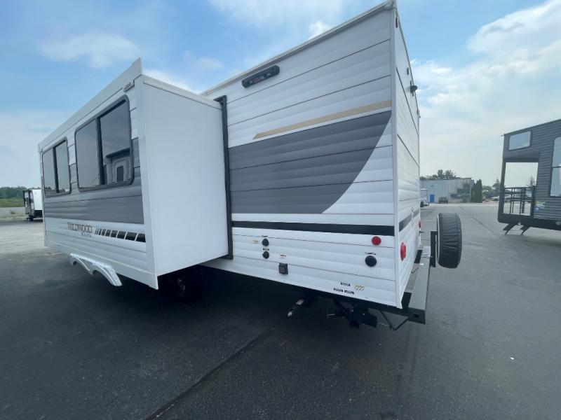 2025 Forest River Wildwood X-Lite 25ICE, $ 47,828