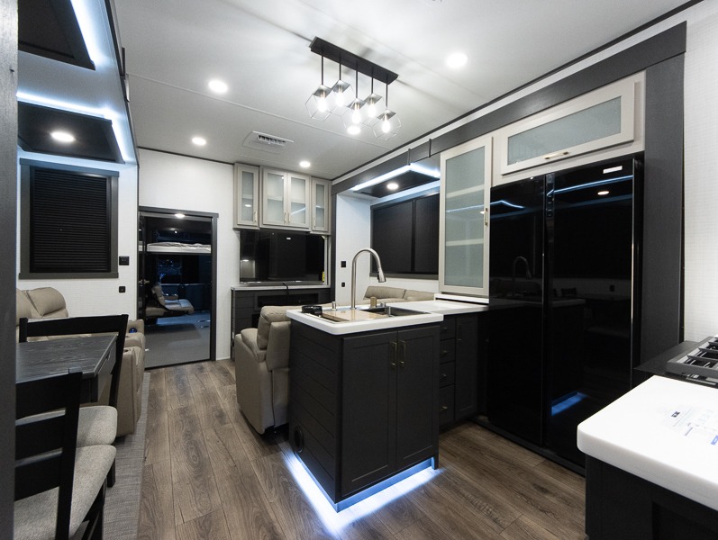 2025 Forest River XLR Nitro 41G14, $ 142,376