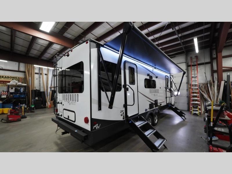 2025 Forest River Rockwood Ultra Lite 2618RD, $ 59,745