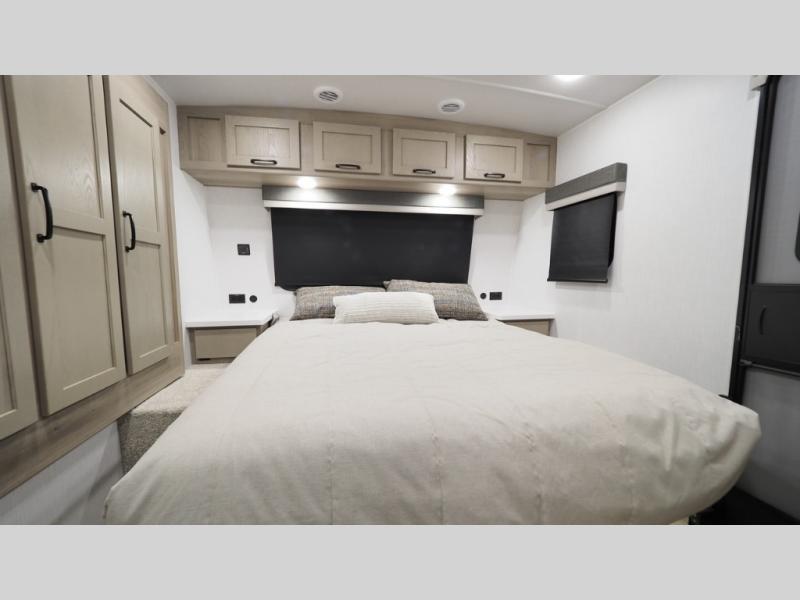 2025 Forest River Rockwood Ultra Lite 2618RD, $ 59,745