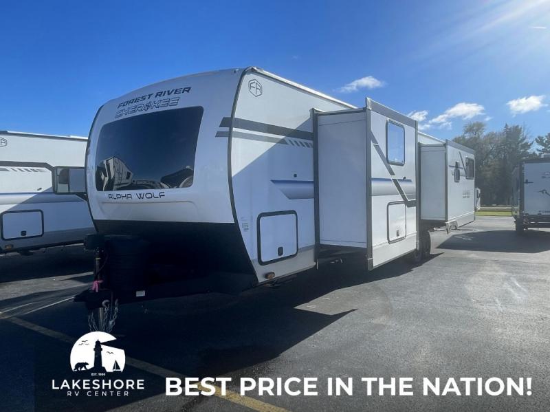 2025 Forest River Cherokee Alpha Wolf 33RL, $ 70,560