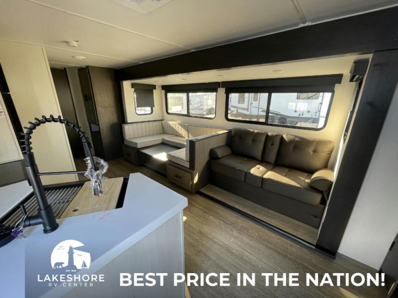 2025 Forest River Cherokee Alpha Wolf 33RL, $ 70,560
