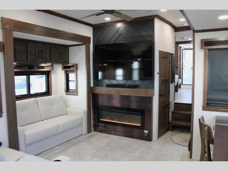 2025 Forest River Riverstone 39RKFB, $ 196,481