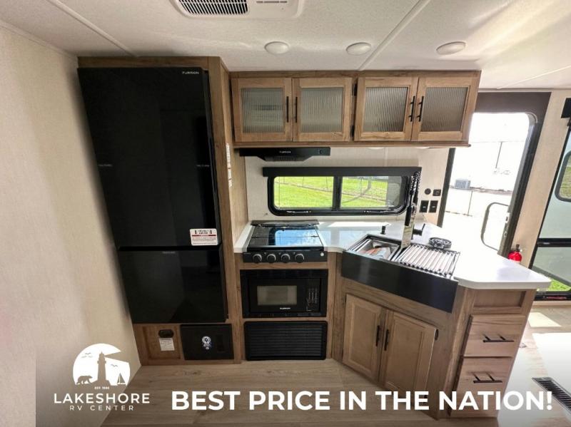 2025 Forest River Cherokee Black Label 306MMBL, $ 69,966