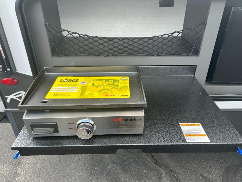 2025 Forest River Rockwood Ultra Lite 2706BH, $ 53,990