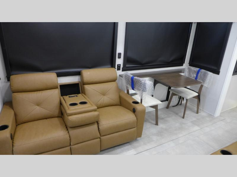 2025 Forest River Riverstone 39RKFB, $ 198,287