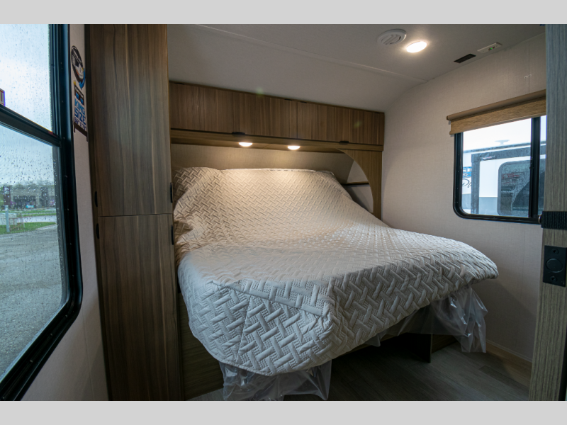 2025 Forest River Salem 34VERANDA, $ 68,745