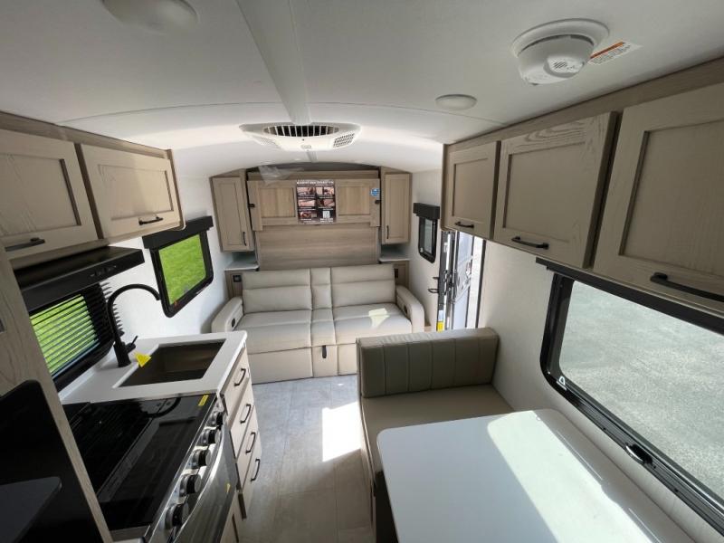 2025 Forest River Rockwood Geo Pro G19FD, $ 33,990