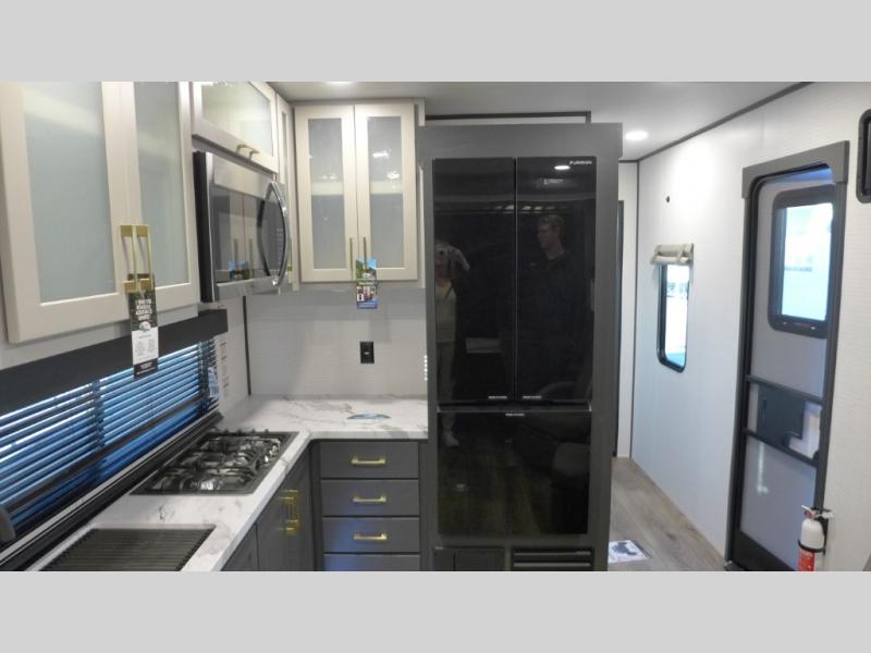 2025 Forest River XLR Boost 2714B, $ 53,458