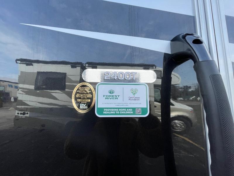 2025 Forest River Sunseeker MBS 2400T, $ 196,229