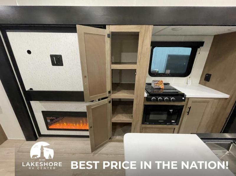 2025 Forest River Cherokee Black Label FW 295SBBL, $ 66,939