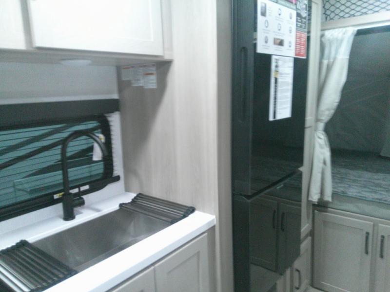 2025 Forest River Flagstaff Shamrock 17E, $ 38,103