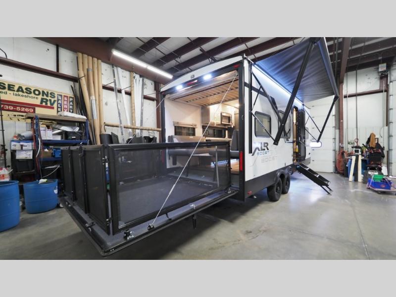 2025 Forest River XLR Boost 2017B, $ 48,674