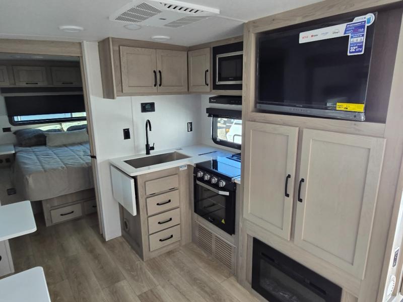 2025 Forest River Rockwood Mini Lite 2511S, $ 45,990