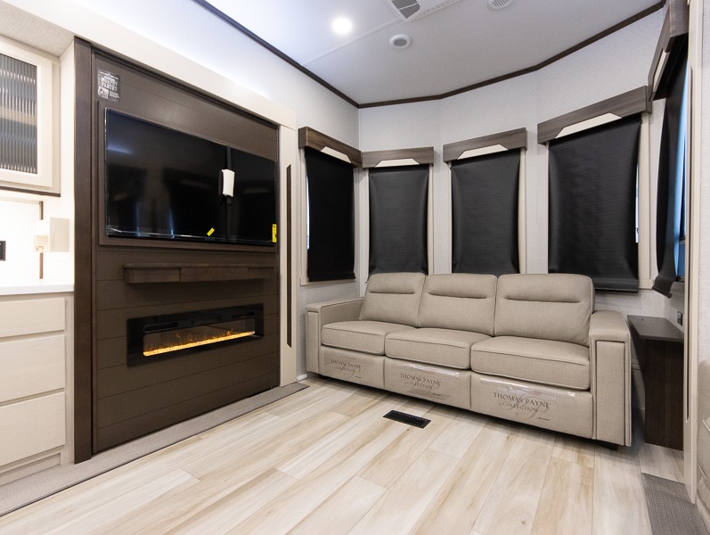 2025 Forest River Cedar Creek Cottage 40CCK, $ 112,272