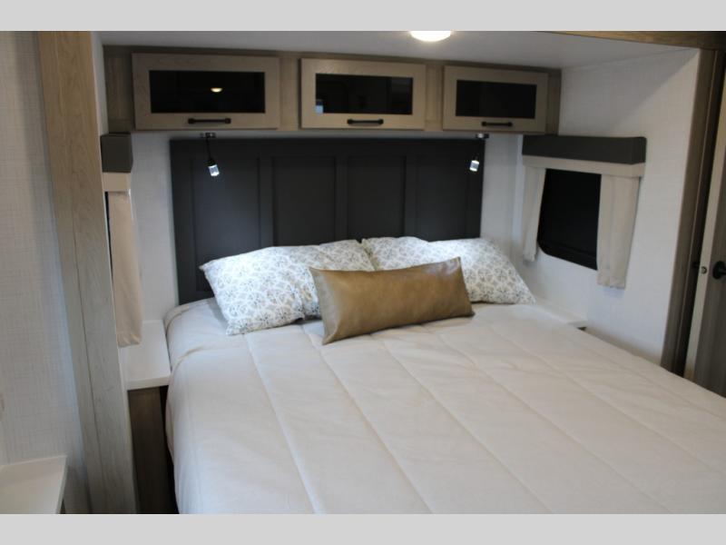 2025 Forest River Flagstaff Super Lite 26FKBS, $ 57,349