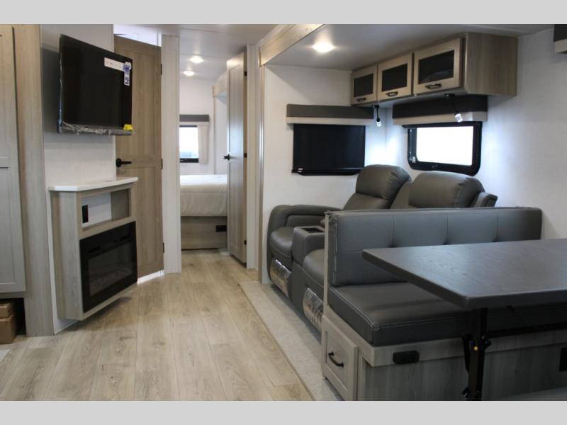 2025 Forest River Flagstaff Super Lite 26FKBS, $ 57,349