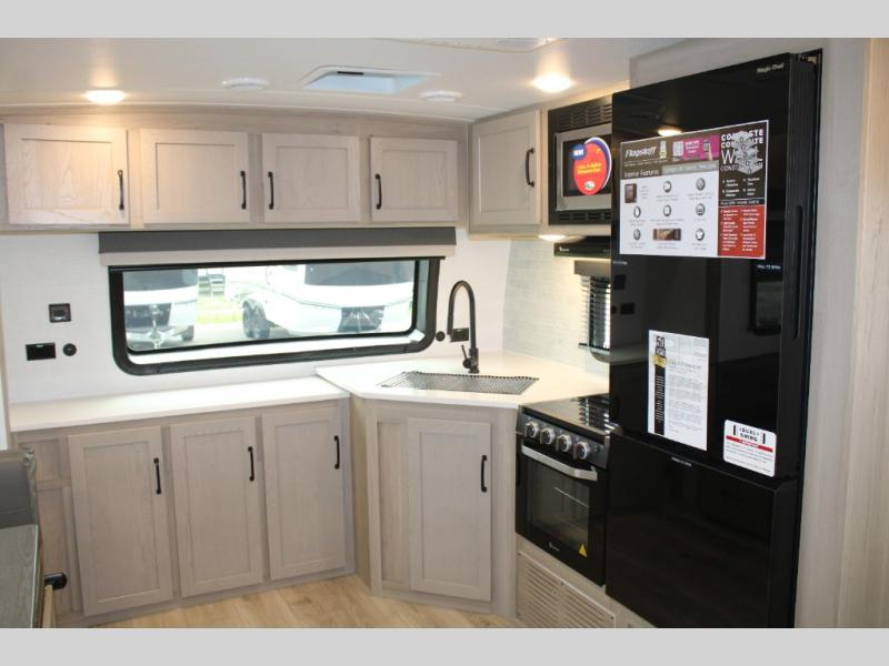 2025 Forest River Flagstaff Super Lite 26FKBS, $ 57,349