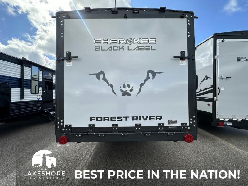 2025 Forest River Cherokee Grey Wolf Black Label 2, $ 56,266