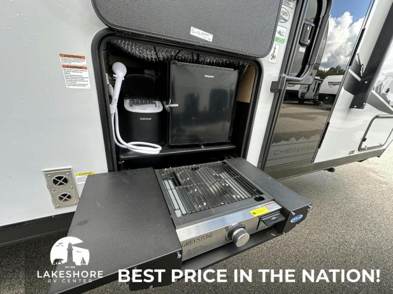 2025 Forest River Cherokee Grey Wolf Black Label 2, $ 56,266