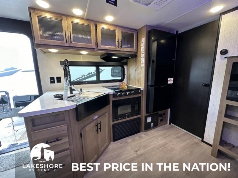 2025 Forest River Cherokee Grey Wolf Black Label 2, $ 56,266