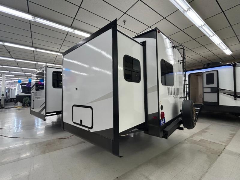 2025 Forest River Rockwood Ultra Lite 2619FK, $ 53,990