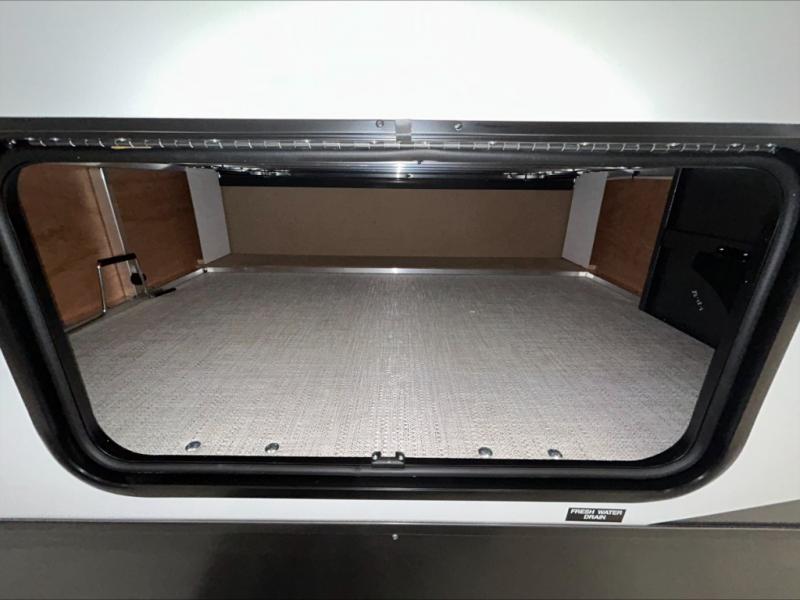 2025 Forest River Rockwood Ultra Lite 2619FK, $ 53,990