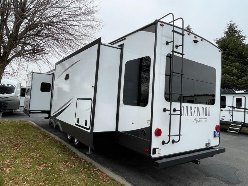 2025 Forest River Rockwood Signature Travel Traile, $ 67,990
