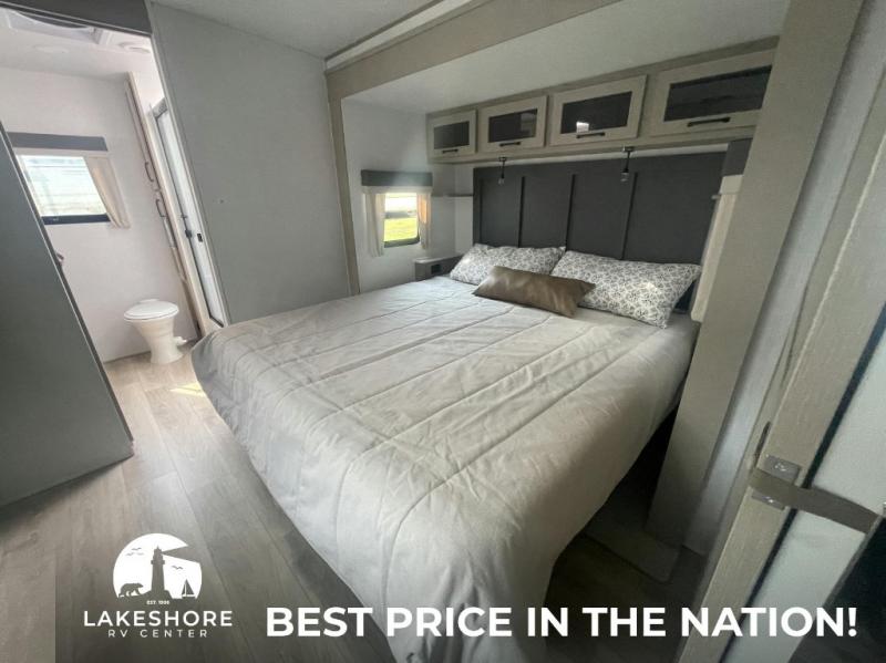 2025 Forest River Flagstaff Classic 826MBR, $ 66,205