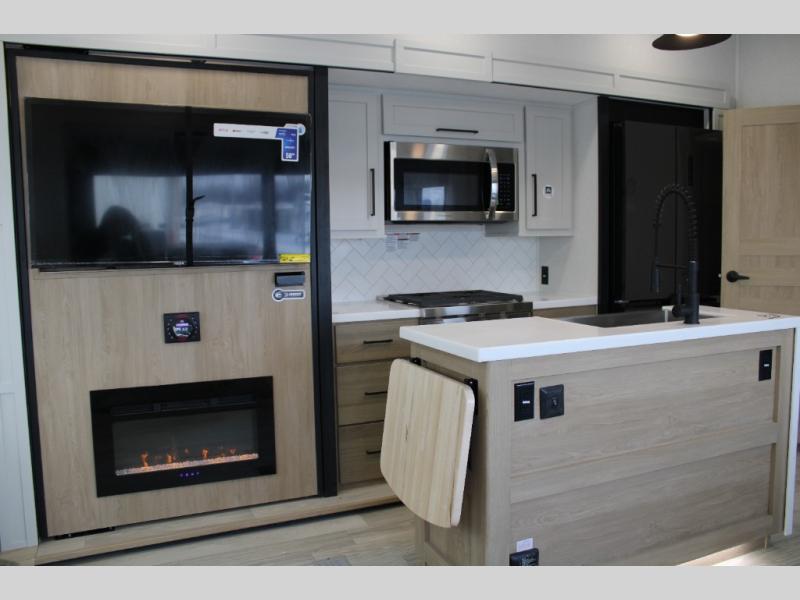 2025 Forest River Sierra 4003MB, $ 94,003