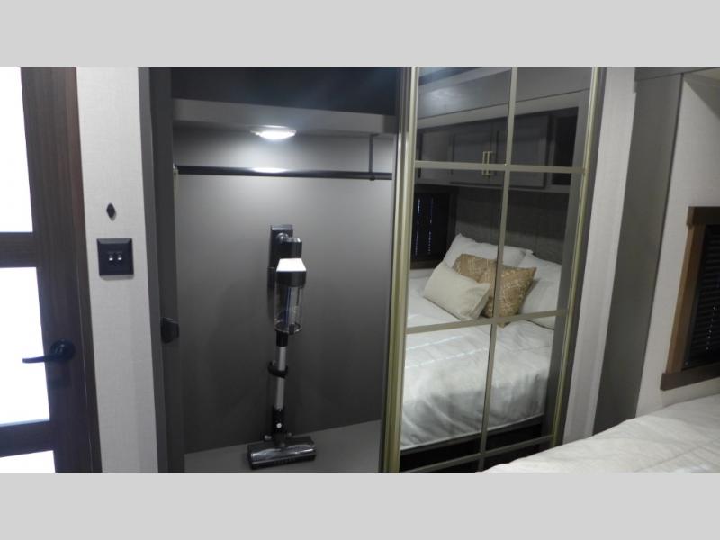 2025 Forest River Cedar Creek Cottage 41FWC, $ 114,823