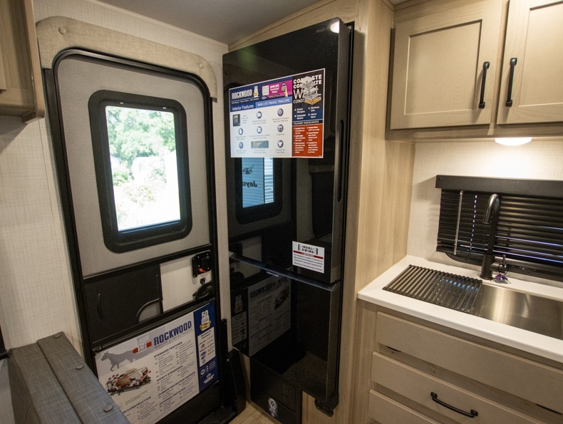 2025 Forest River Rockwood Mini Lite 2515S, $ 50,823