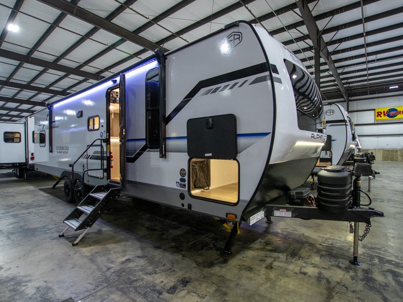 2025 Forest River Cherokee Alpha Wolf 280QBS, $ 31,990