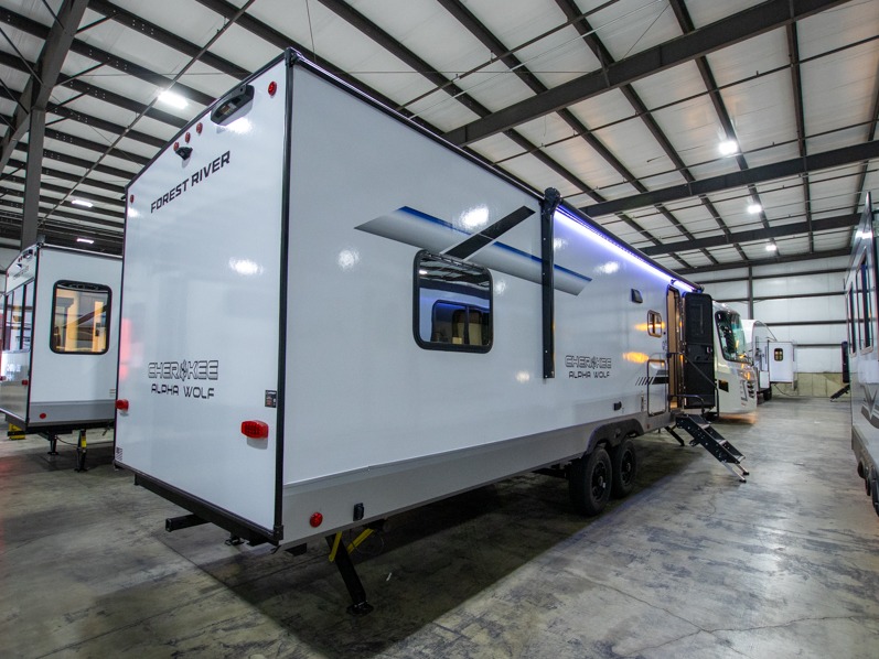 2025 Forest River Cherokee Alpha Wolf 280QBS, $ 31,990