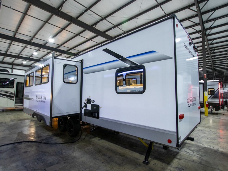 2025 Forest River Cherokee Alpha Wolf 280QBS, $ 31,990