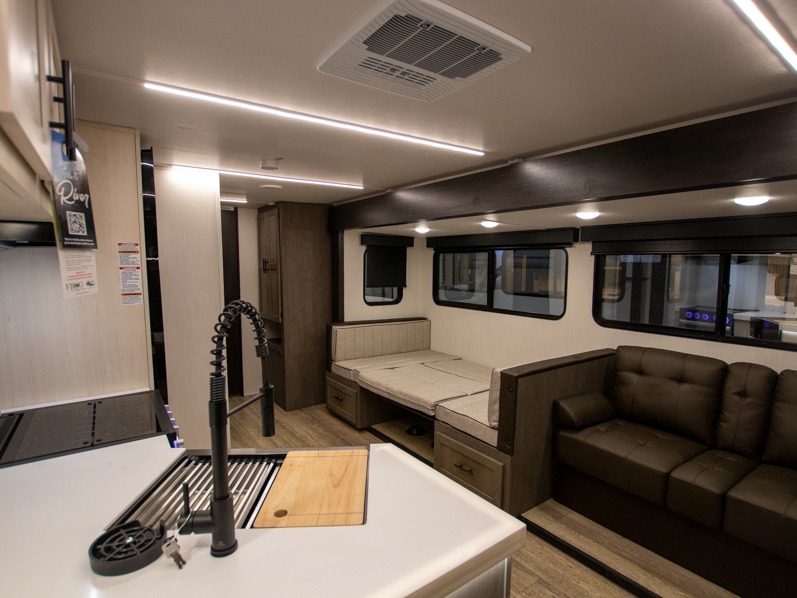 2025 Forest River Cherokee Alpha Wolf 280QBS, $ 31,990