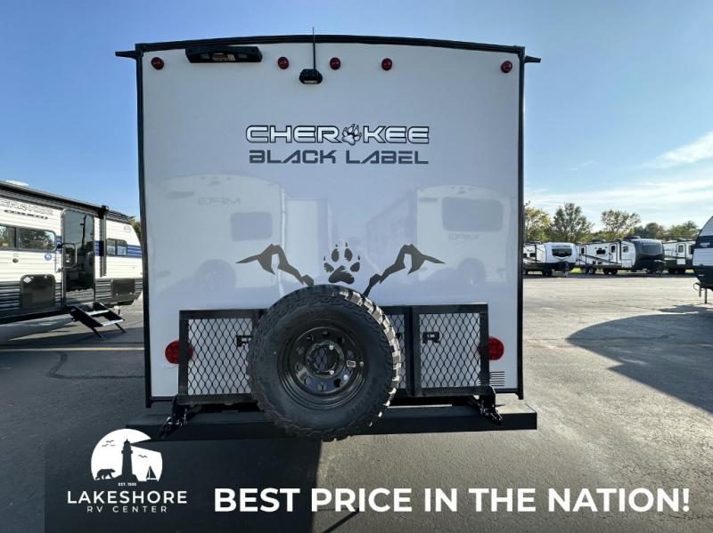2025 Forest River Cherokee Wolf Pup Black Label 17, $ 42,699